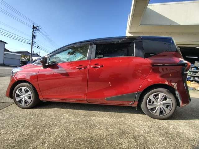 シエンタ ハイブリッドＧ　クエロ　ユーザー買取車　シートヒーター　ステアリングヒーター　全方位カメラ（42枚目）