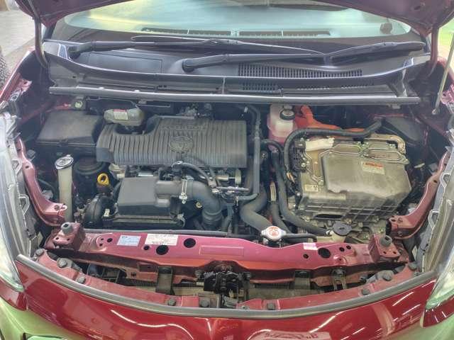 シエンタ ハイブリッドＧ　クエロ　ユーザー買取車　シートヒーター　ステアリングヒーター　全方位カメラ（63枚目）