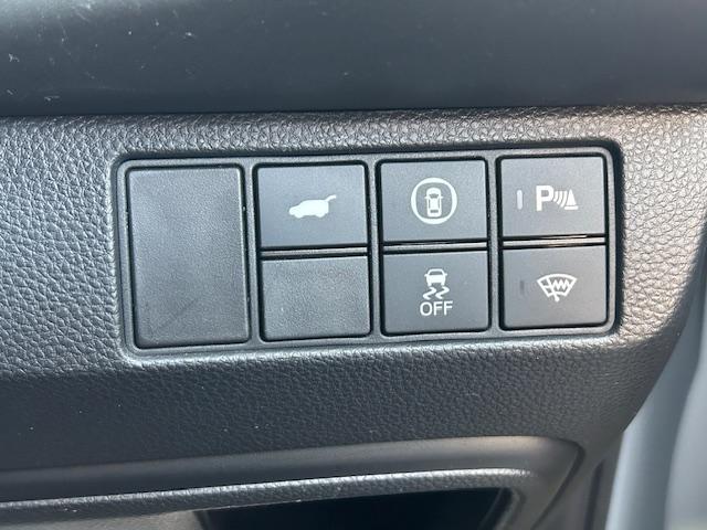 ヴェゼル ｅ：ＨＥＶＺ　ナビ／Ｂカメラ／ＥＴＣ／マルチビューカメラ（8枚目）