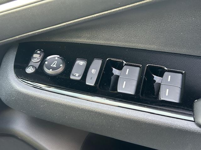 ヴェゼル ｅ：ＨＥＶＺ　ナビ／Ｂカメラ／ＥＴＣ／マルチビューカメラ（9枚目）