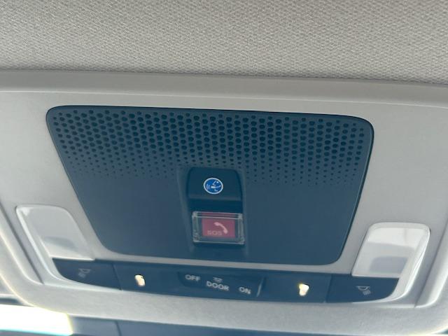 ヴェゼル ｅ：ＨＥＶＺ　ナビ／Ｂカメラ／ＥＴＣ／マルチビューカメラ（13枚目）