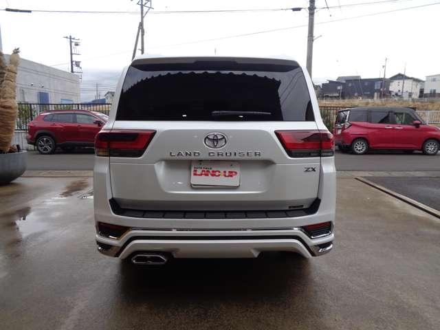 ランドクルーザー ZX モデリスタエアロ GRグリル リアエンターテイメント 全周囲カメラ アルパインデジタルインナーミラー シートヒーターエアコン サンルーフ 禁煙車 ワンオーナー 100V電源 パワーシート 3列シート(7枚目)