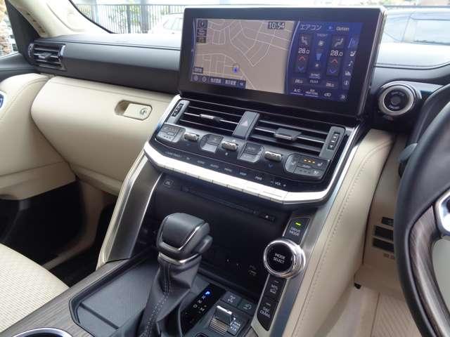 ランドクルーザー ZX モデリスタエアロ GRグリル リアエンターテイメント 全周囲カメラ アルパインデジタルインナーミラー シートヒーターエアコン サンルーフ 禁煙車 ワンオーナー 100V電源 パワーシート 3列シート(16枚目)