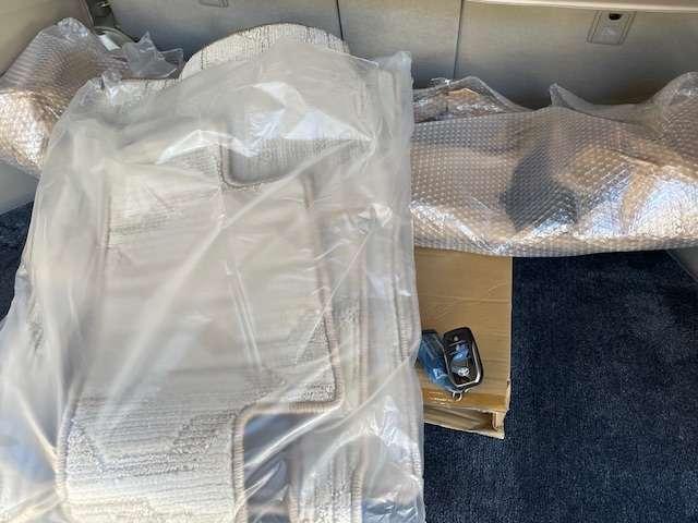 ランドクルーザー ZX モデリスタエアロ GRグリル リアエンターテイメント 全周囲カメラ アルパインデジタルインナーミラー シートヒーターエアコン サンルーフ 禁煙車 ワンオーナー 100V電源 パワーシート 3列シート(27枚目)