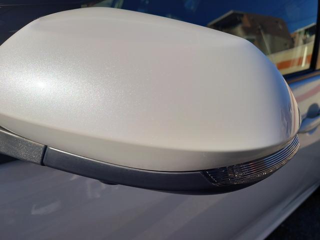 ヤリス Ｘ　走行６０００キロ台★高硬度ガラスコーティング施工済み★パノラマビューモニター★バックカメラ★純正ディスプレイナビ★ビルトインＥＴＣ★オートマチックハイビーム★ステアリングスイッチ★（12枚目）