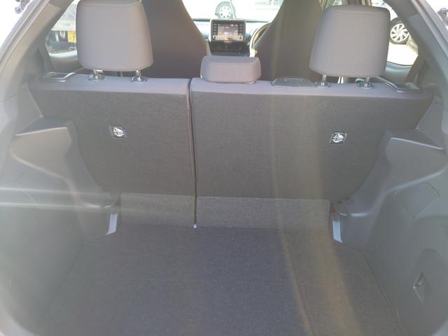 ヤリス Ｘ　走行６０００キロ台★高硬度ガラスコーティング施工済み★パノラマビューモニター★バックカメラ★純正ディスプレイナビ★ビルトインＥＴＣ★オートマチックハイビーム★ステアリングスイッチ★（34枚目）