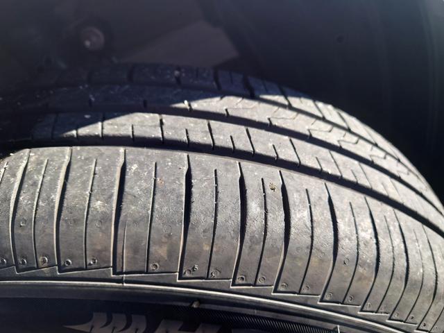 ヤリス Ｘ　走行６０００キロ台★高硬度ガラスコーティング施工済み★パノラマビューモニター★バックカメラ★純正ディスプレイナビ★ビルトインＥＴＣ★オートマチックハイビーム★ステアリングスイッチ★（37枚目）