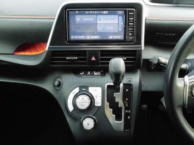 G ウェルキャブ 車いす仕様車 タイプI 純正ナビ 地デジ(10枚目)