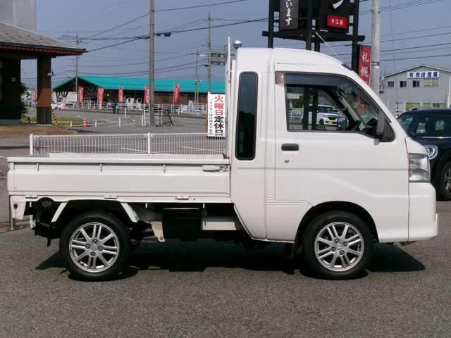 ハイゼットトラック ジャンボ　三方開　４ＷＤ　エアコン　パワステ　５速マニュアル　荷台マット付（13枚目）