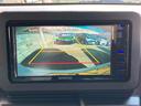 バックカメラも付いています。駐車の時に便利なのはもちろんの事、後方死角にいる子供たちに気が付くことができるので安心安全ですね