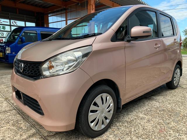 デイズ Ｘ　４ＷＤ／全周囲カメラ／ナビ／フルセグＴＶ（走行中視聴可）／ＵＳＢ／Ｂｌｕｅｔｏｏｔｈ／ＣＤ／ＤＶＤ／ＳＤ／プッシュスタート／スマートキー／ロック連動電動格納ミラー／シートヒーター／ベンチシート／ＣＶＴ（4枚目）
