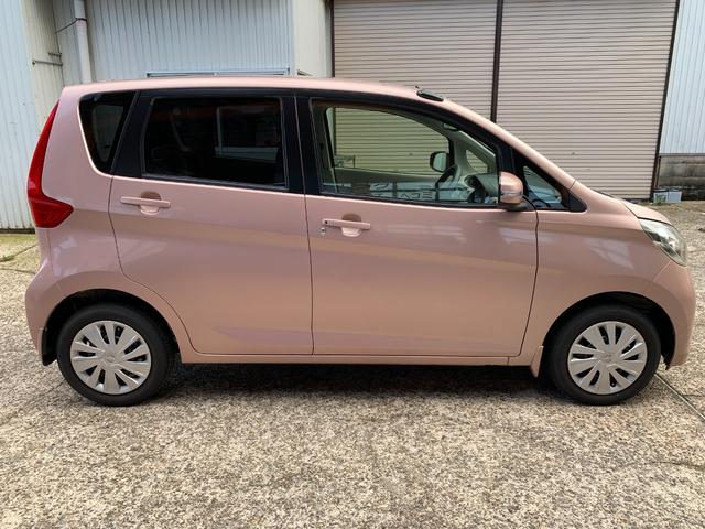 デイズ Ｘ　４ＷＤ／全周囲カメラ／ナビ／フルセグＴＶ（走行中視聴可）／ＵＳＢ／Ｂｌｕｅｔｏｏｔｈ／ＣＤ／ＤＶＤ／ＳＤ／プッシュスタート／スマートキー／ロック連動電動格納ミラー／シートヒーター／ベンチシート／ＣＶＴ（9枚目）