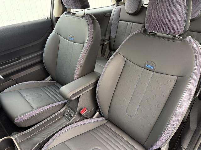 ＭＩＮＩ クーパーＣ　クラシック・トリム　認定中古車　クラシックトリム　丸型ディスプレイ　シートヒーター　ハンドルヒーター　アクティブクルーズコントロール　ＥＴＣ車載器　ＬＥＤヘッドライト　バックカメラ（15枚目）