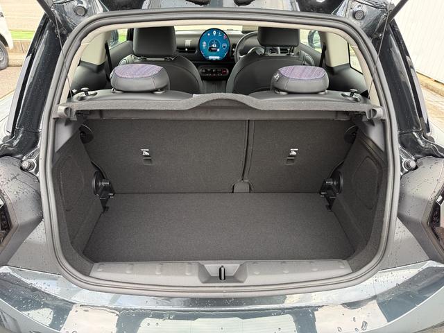 ＭＩＮＩ クーパーＣ　クラシック・トリム　認定中古車　クラシックトリム　丸型ディスプレイ　シートヒーター　ハンドルヒーター　アクティブクルーズコントロール　ＥＴＣ車載器　ＬＥＤヘッドライト　バックカメラ（28枚目）