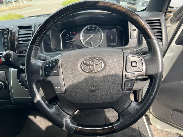 ハイエースバン スーパーＧＬ　ダークプライムＩＩ　４ＷＤ　ＬＥＤヘッドライト　シートカバー　ナビ　フルセグＴＶ　ドライブレコーダー（13枚目）
