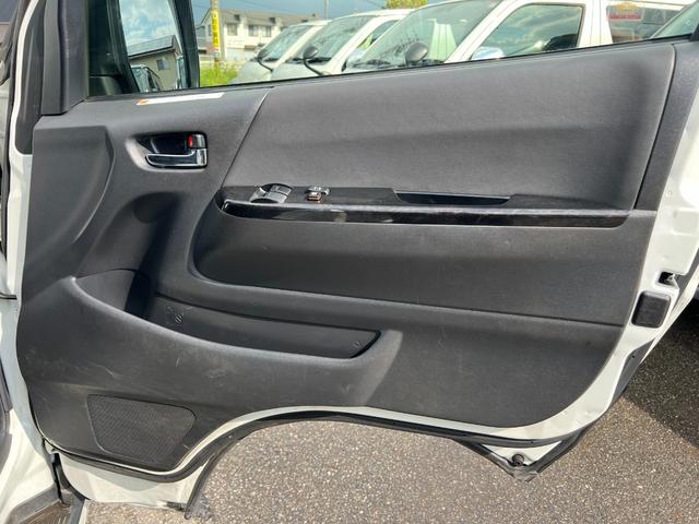 ハイエースバン スーパーＧＬ　ダークプライムＩＩ　４ＷＤ　ＬＥＤヘッドライト　シートカバー　ナビ　フルセグＴＶ　ドライブレコーダー（26枚目）