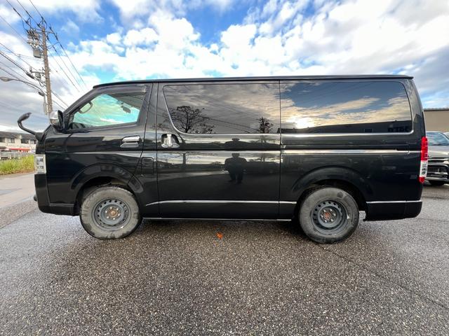 ハイエースバン ロングスーパーＧＬ　４ＷＤ　ＬＥＤヘッドライト　フルセグＴＶ　ナビ　ＥＴＣ　ベットキット（7枚目）