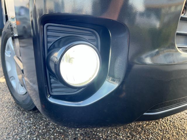 ハイエースバン ロングスーパーＧＬ　４ＷＤ　ＬＥＤヘッドランプ　ディスプレーオーディオ　バックカメラ　ユーアイビークルショックアブソーバー　リーフスプリング　フォグＬＥＤ（10枚目）