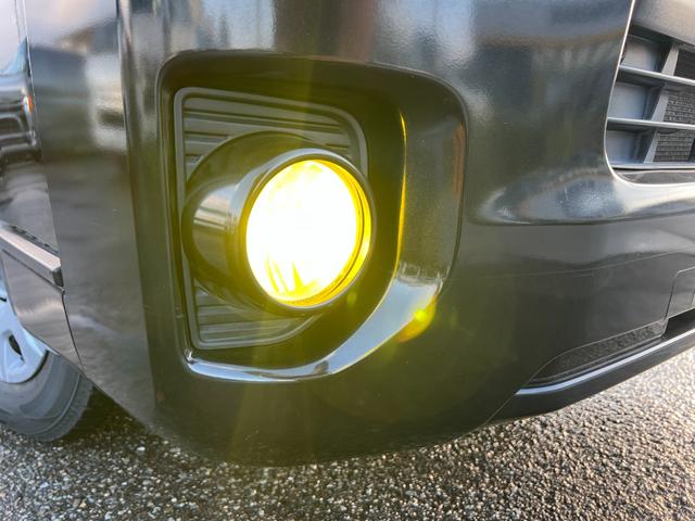 ハイエースバン ロングスーパーＧＬ　４ＷＤ　ＬＥＤヘッドランプ　ディスプレーオーディオ　バックカメラ　ユーアイビークルショックアブソーバー　リーフスプリング　フォグＬＥＤ（11枚目）