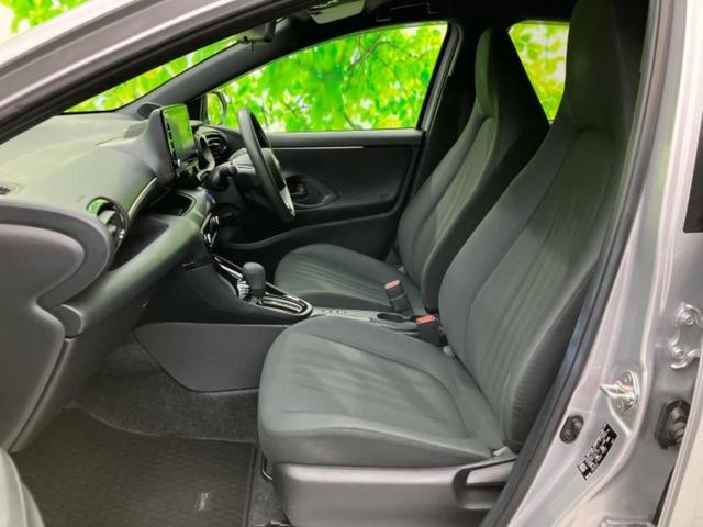 ヤリス ハイブリッドＧ　保証書／ディスプレイオーディオ／衝突安全装置／車線逸脱防止支援システム／ヘッドランプ　ＬＥＤ／ＥＴＣ／ＥＢＤ付ＡＢＳ／横滑り防止装置／アイドリングストップ／クルーズコントロール／バックモニター　記録簿（6枚目）