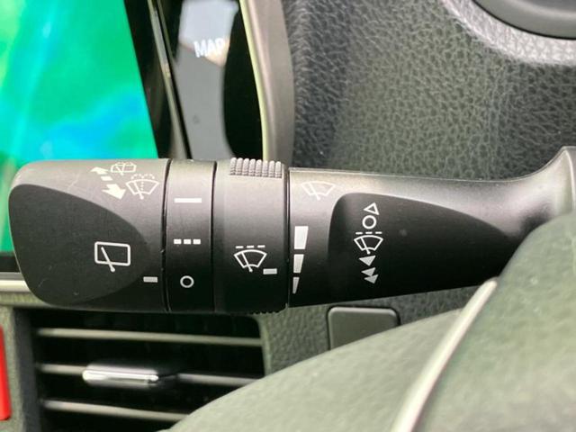 ヴォクシー ZSキラメキ3 新品タイヤ/保証書/純正 10インチ SDナビ/フリップダウンモニター/衝突安全装置/両側電動スライドドア/車線逸脱防止支援システム/シート ハーフレザー/ヘッドランプ LED/ETC 後席モニター(17枚目)