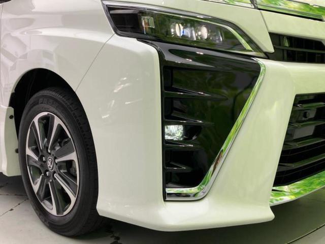 ヴォクシー ZSキラメキ3 新品タイヤ/保証書/純正 10インチ SDナビ/フリップダウンモニター/衝突安全装置/両側電動スライドドア/車線逸脱防止支援システム/シート ハーフレザー/ヘッドランプ LED/ETC 後席モニター(45枚目)