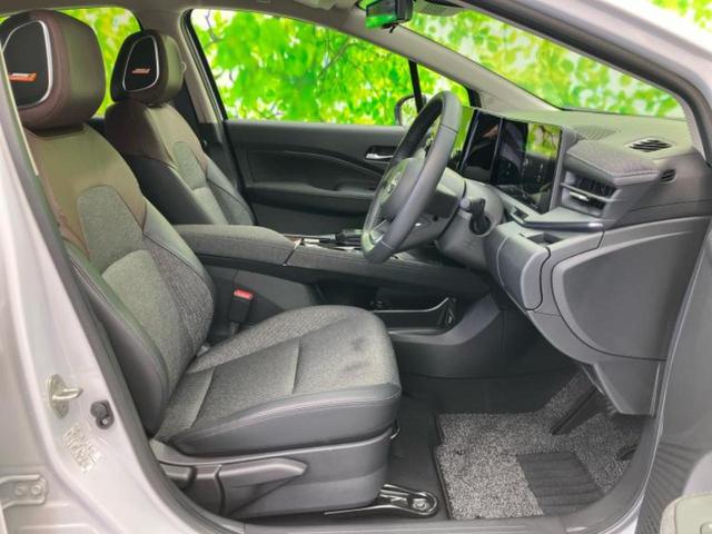 オーラ 4WD G FOUR 新品タイヤ/BOSE/保証書/純正 SDナビ/インテリジェントルームミラー/衝突安全装置/シートヒーター/全方位モニター/車線逸脱防止支援システム/シート ハーフレザー/ヘッドランプ LED 4WD(4枚目)