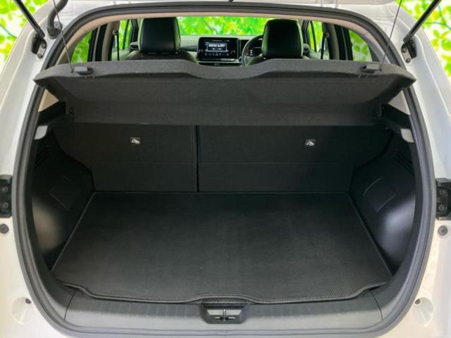 オーラ 4WD G FOUR 新品タイヤ/BOSE/保証書/純正 SDナビ/インテリジェントルームミラー/衝突安全装置/シートヒーター/全方位モニター/車線逸脱防止支援システム/シート ハーフレザー/ヘッドランプ LED 4WD(8枚目)