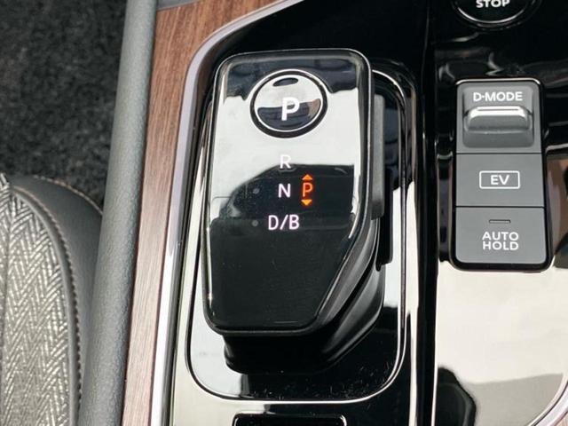 オーラ 4WD G FOUR 新品タイヤ/BOSE/保証書/純正 SDナビ/インテリジェントルームミラー/衝突安全装置/シートヒーター/全方位モニター/車線逸脱防止支援システム/シート ハーフレザー/ヘッドランプ LED 4WD(17枚目)