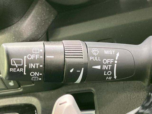 N-BOXカスタム 4WDターボ 新品タイヤ/保証書/両側電動スライドドア/シートヒーター/車線逸脱防止支援システム/シート ハーフレザー/ヘッドランプ LED/EBD付ABS/横滑り防止装置/アイドリングストップ LEDヘッドランプ(12枚目)