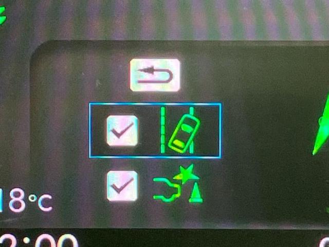 N-BOXカスタム 4WDターボ 新品タイヤ/保証書/両側電動スライドドア/シートヒーター/車線逸脱防止支援システム/シート ハーフレザー/ヘッドランプ LED/EBD付ABS/横滑り防止装置/アイドリングストップ LEDヘッドランプ(40枚目)