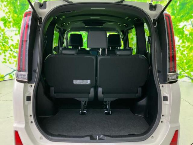 ノア ハイブリッドSiダブルバイビー 保証書/純正 10インチ SDナビ/フリップダウンモニター 純正 12.1インチ/トヨタセーフティセンス/両側電動スライドドア/シートヒーター 前席/車線逸脱防止支援システム/シート ハーフレザー(20枚目)