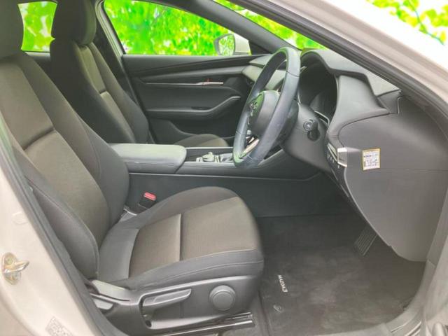 MAZDA3ファストバック 15Sツーリング 保証書/純正 SDナビ/衝突安全装置/車線逸脱防止支援システム/ヘッドランプ LED/Bluetooth接続/ETC/EBD付ABS/横滑り防止装置/アイドリングストップ 衝突被害軽減システム 記録簿(4枚目)