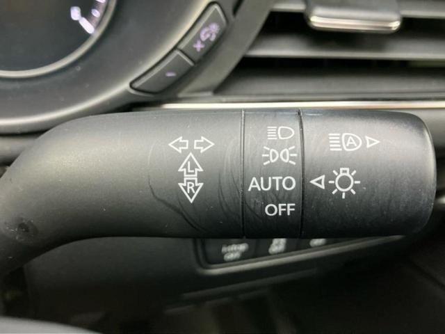 MAZDA3ファストバック 15Sツーリング 保証書/純正 SDナビ/衝突安全装置/車線逸脱防止支援システム/ヘッドランプ LED/Bluetooth接続/ETC/EBD付ABS/横滑り防止装置/アイドリングストップ 衝突被害軽減システム 記録簿(16枚目)