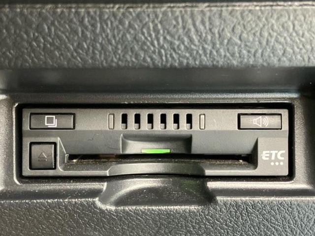 ヴィッツ Fセーフティエディション 新品タイヤ/保証書/純正 SDナビ/衝突安全装置/車線逸脱防止支援システム/ETC/EBD付ABS/横滑り防止装置/フルセグTV/エアバッグ 運転席/エアバッグ 助手席/パワーウインドウ 盗難防止装置(15枚目)