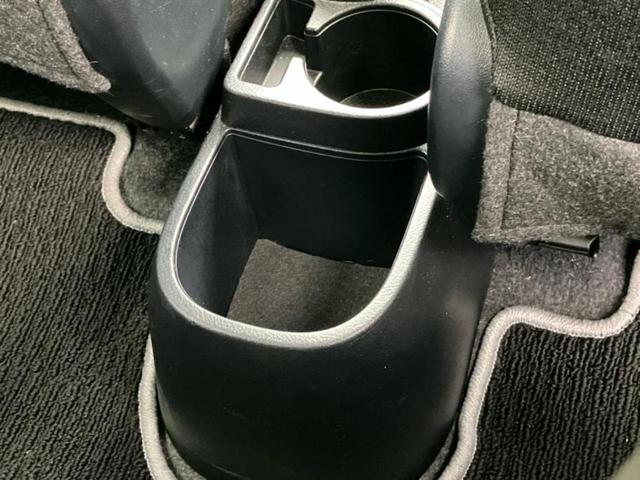 ヴィッツ Fセーフティエディション 新品タイヤ/保証書/純正 SDナビ/衝突安全装置/車線逸脱防止支援システム/ETC/EBD付ABS/横滑り防止装置/フルセグTV/エアバッグ 運転席/エアバッグ 助手席/パワーウインドウ 盗難防止装置(36枚目)