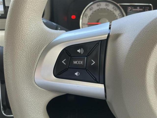 WECARSの展示場では実際に見て、触ってお車をお選びいただけます!知識の豊富な営業スタッフが様々なカーライフをご提案いたします!