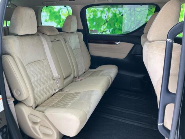 ヴェルファイア Ｖ　新品タイヤ／保証書／社外　１０インチ　ＳＤナビ／フリップダウンモニター　社外　１２．８インチ／両側電動スライドドア／パーキングアシスト　バックガイド／ヘッドランプ　ＬＥＤ　バックカメラ　後席モニター（5枚目）