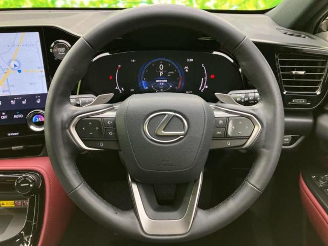 NX 4WD NX250バージョンL サンルーフ/純正エアロ/保証書/純正 SDナビ/衝突安全装置/シートヒーター/車線逸脱防止支援システム/シート フルレザー/電動バックドア/ヘッドランプ LED/ETC/EBD付ABS 革シート(14枚目)