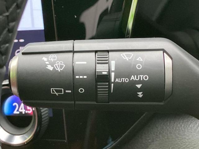 NX 4WD NX250バージョンL サンルーフ/純正エアロ/保証書/純正 SDナビ/衝突安全装置/シートヒーター/車線逸脱防止支援システム/シート フルレザー/電動バックドア/ヘッドランプ LED/ETC/EBD付ABS 革シート(16枚目)