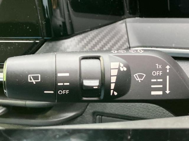 ＷＥＣＡＲＳの展示場では実際に見て、触ってお車をお選びいただけます！知識の豊富な営業スタッフが様々なカーライフをご提案いたします！