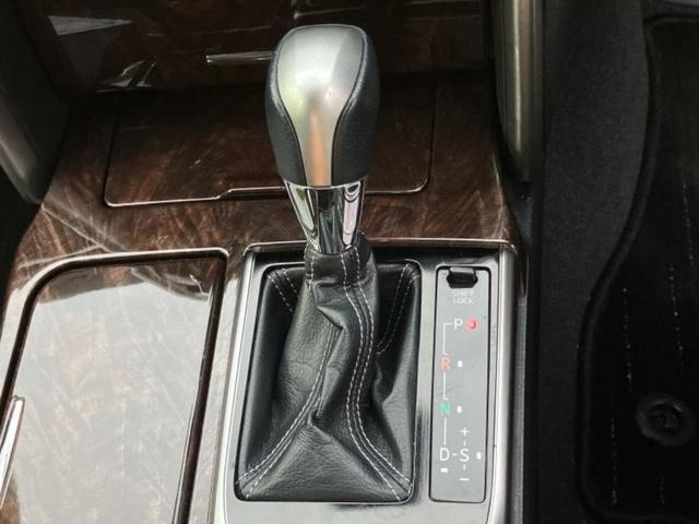 国産車から輸入車まで多様なお客様のニーズのお応えできるように、全国規模で豊富な在庫展開！車のことならＷＥＣＡＲＳへ！