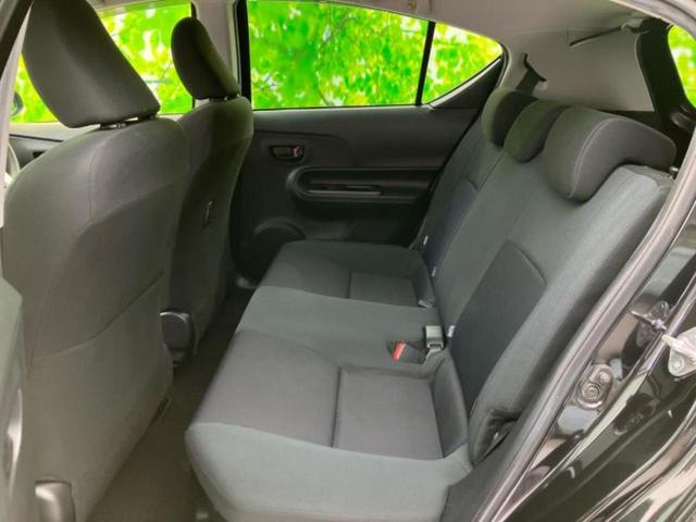 アクア S 純正 SDナビ/EBD付ABS/横滑り防止装置/アイドリングストップ/フルセグTV/エアバッグ 運転席/エアバッグ 助手席/パワーウインドウ/キーレスエントリー/オートエアコン/パワーステアリング(7枚目)