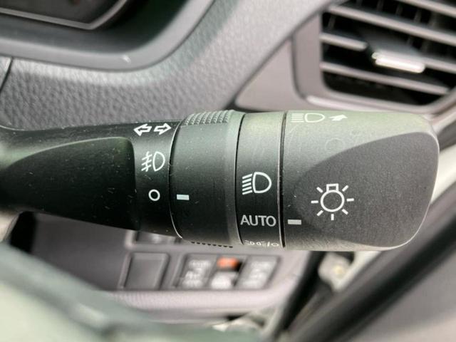 ヴォクシー ZSキラメキ3 保証書/純正 10インチ メモリーナビ/トヨタセーフティセンス/両側電動スライドドア/車線逸脱防止支援システム/ヘッドランプ LED/ETC/EBD付ABS/横滑り防止装置/アイドリングストップ(15枚目)
