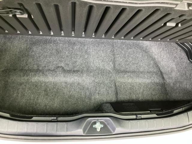 ヴォクシー ZSキラメキ3 保証書/純正 10インチ メモリーナビ/トヨタセーフティセンス/両側電動スライドドア/車線逸脱防止支援システム/ヘッドランプ LED/ETC/EBD付ABS/横滑り防止装置/アイドリングストップ(27枚目)