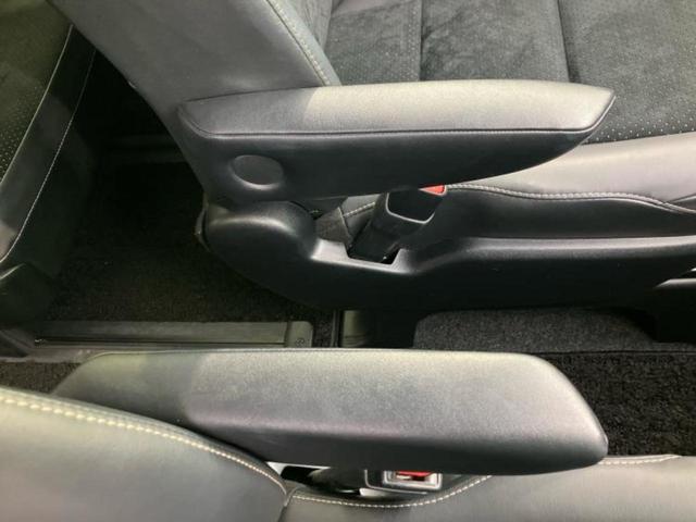 ヴォクシー ZSキラメキ3 保証書/純正 10インチ メモリーナビ/トヨタセーフティセンス/両側電動スライドドア/車線逸脱防止支援システム/ヘッドランプ LED/ETC/EBD付ABS/横滑り防止装置/アイドリングストップ(34枚目)