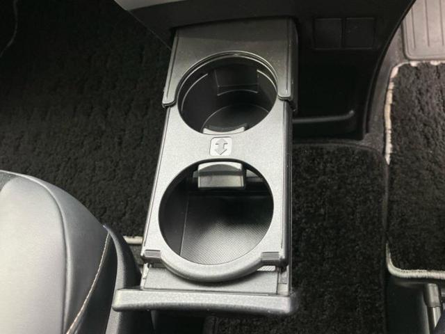 ヴォクシー ZSキラメキ3 保証書/純正 10インチ メモリーナビ/トヨタセーフティセンス/両側電動スライドドア/車線逸脱防止支援システム/ヘッドランプ LED/ETC/EBD付ABS/横滑り防止装置/アイドリングストップ(41枚目)