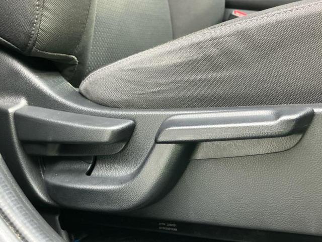 ヴェゼル ４ＷＤ　Ｘ・ホンダセンシング　新品タイヤ／保証書／純正　ＳＤナビ／シートヒーター／ヘッドランプ　ＬＥＤ／ＥＴＣ／ＥＢＤ付ＡＢＳ／横滑り防止装置／アイドリングストップ／フルセグＴＶ／エアバッグ　運転席／エアバッグ　助手席　４ＷＤ（42枚目）