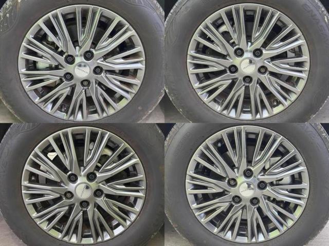 ＷＥＣＡＲＳの展示場では実際に見て、触ってお車をお選びいただけます！知識の豊富な営業スタッフが様々なカーライフをご提案いたします！