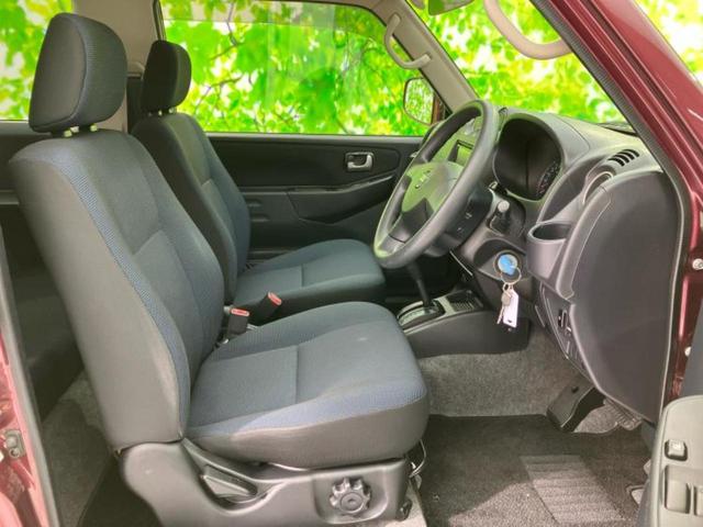 キックス ４ＷＤ　ＲＸ　純正　ＳＤナビ／シートヒーター　運転席／Ｂｌｕｅｔｏｏｔｈ接続／ＥＴＣ／ＡＢＳ／ワンセグＴＶ／エアバッグ　運転席／エアバッグ　助手席／アルミホイール　純正　１５インチ／パワーウインドウ　４ＷＤ（4枚目）